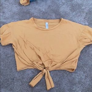 Cropped yellow shirt